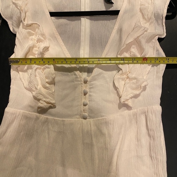 Forever 21 Mini Ivory Cream Color Dress w/ Ruffle Trim Plunging Neckline Size M - Picture 10 of 11